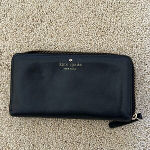 Black kate spade wallet